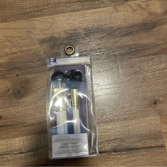 Glamsquad Beauty Tools Bundle Scissors and Purfection Complexion Duo Brushes NEW - Picture 2 of 5